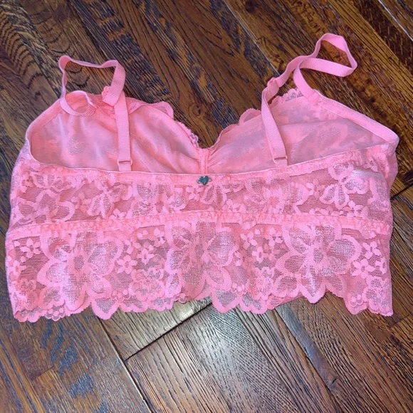 NWT Victoria’s Secret and PINK Bra Bundle